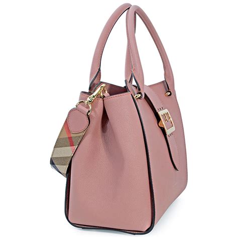 burberry buckle tote pink.